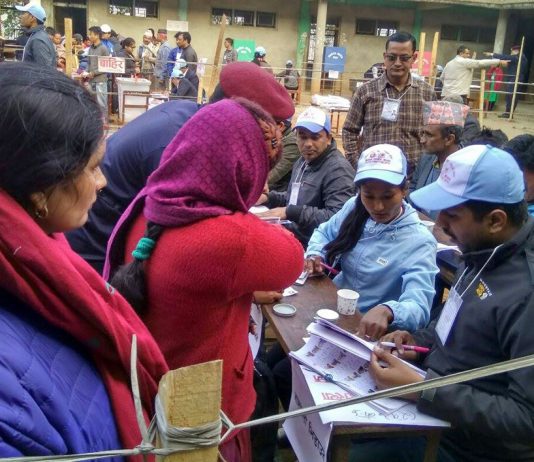 त्रासकाबीच उत्साहजनक मतदान