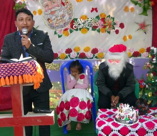 भूटानी शरणार्थी क्षेत्र आसपास ३ दर्जन चर्चमा एकसाथ मेरी क्रिश्मस