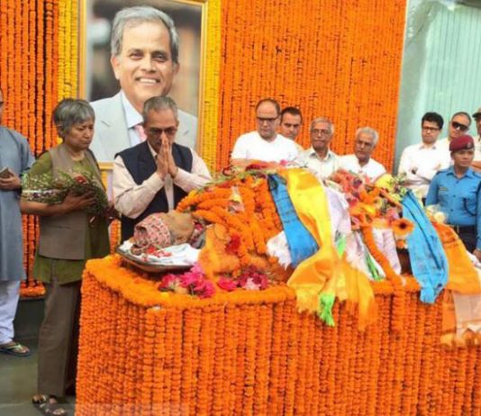 डा. उपेन्द्र देवकोटाको पशुपति आर्यघाटमा अन्त्येष्टी
