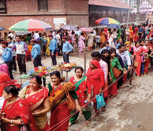 साउनको पहिलो सोमबार, शिवालयमा भक्तजनको उल्लास