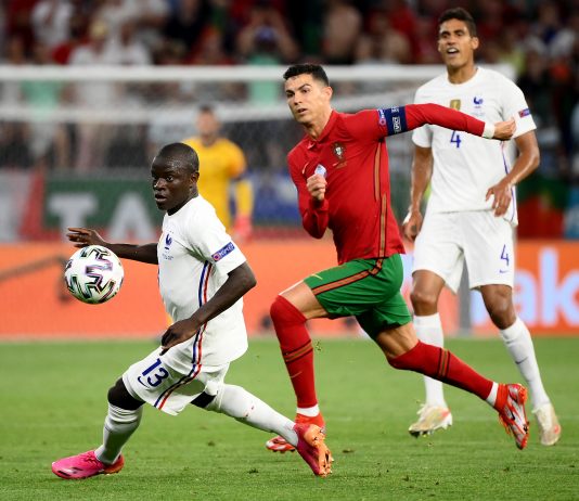 रोनाल्डोको उत्कृष्ट प्रदर्शनमा पोर्चुगल यरोकपको नकआउटमा, फ्रान्स बराबरीमा रोकियो